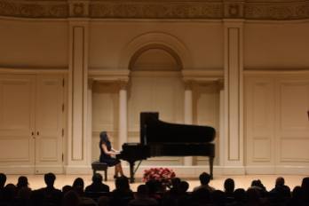 LHS Collaborative Pianist Evelyn Lam performs at Carnegie Hall in 2015